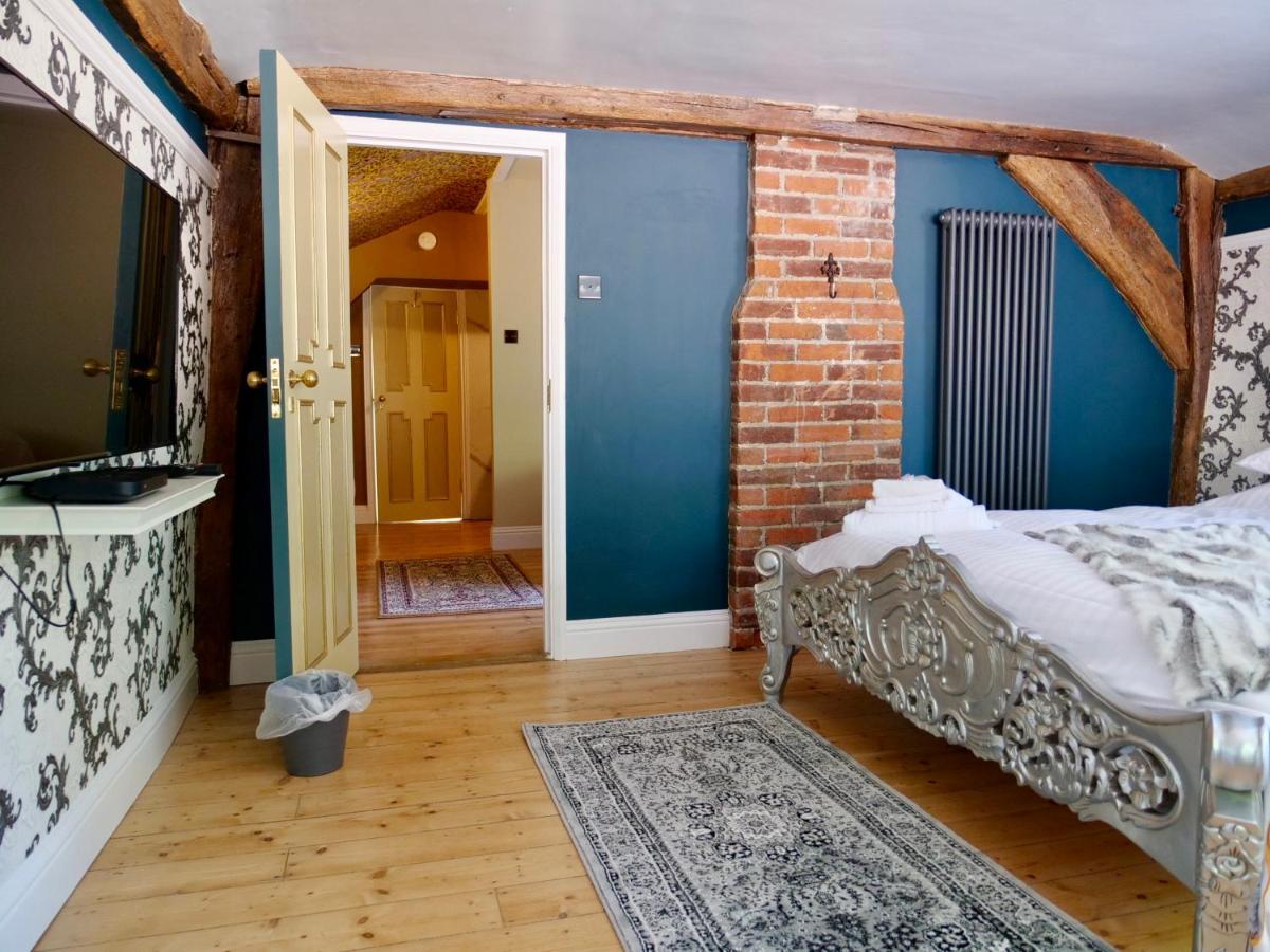 Luxury 9 Bed Manor House Hot Tub Cinema Room Skytv Saffron Walden Buitenkant foto