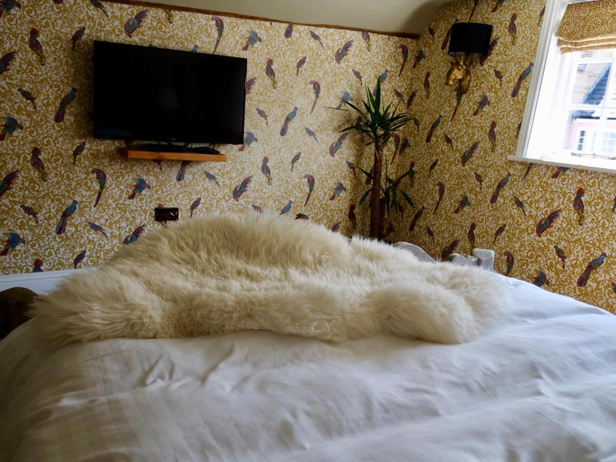 Luxury 9 Bed Manor House Hot Tub Cinema Room Skytv Saffron Walden Buitenkant foto