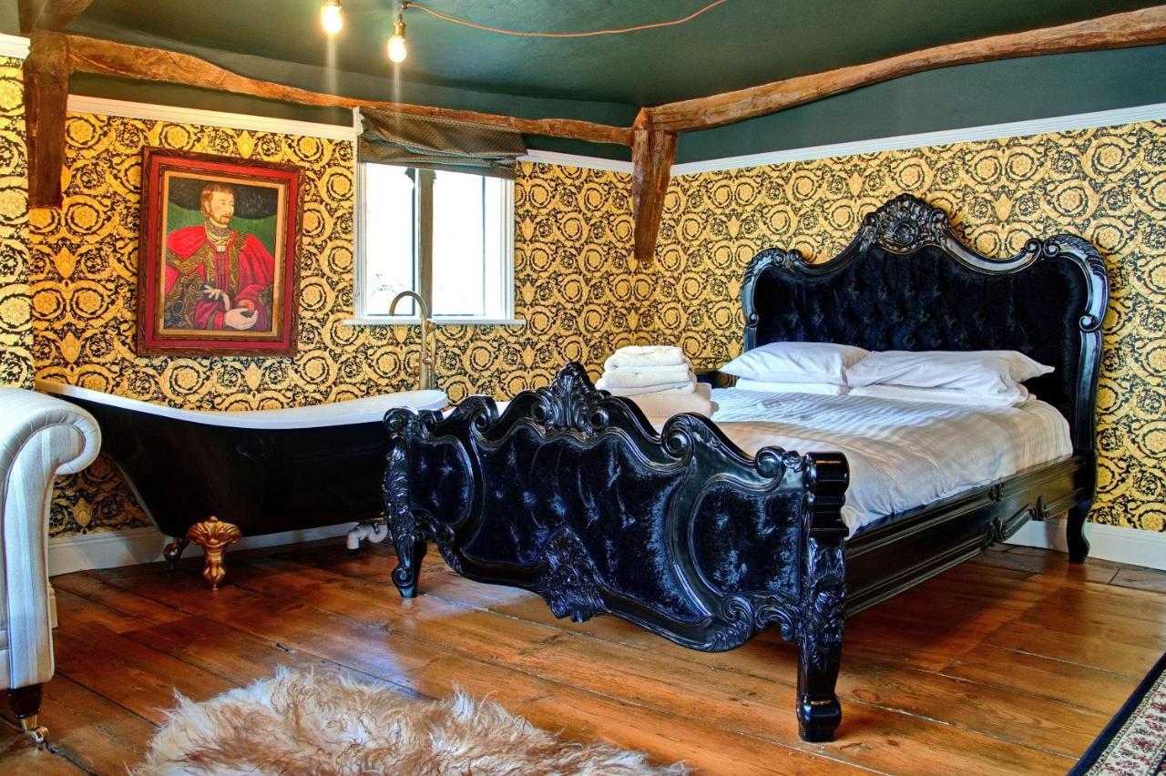 Luxury 9 Bed Manor House Hot Tub Cinema Room Skytv Saffron Walden Buitenkant foto